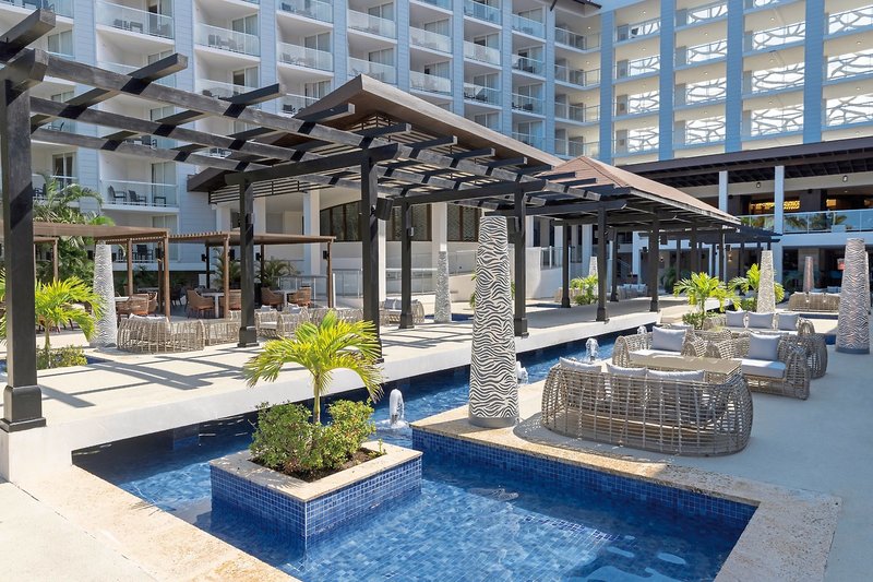 Hideaway At Royalton Blue Waters 18