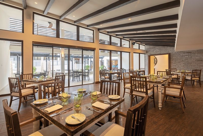 Hideaway At Royalton Blue Waters 24