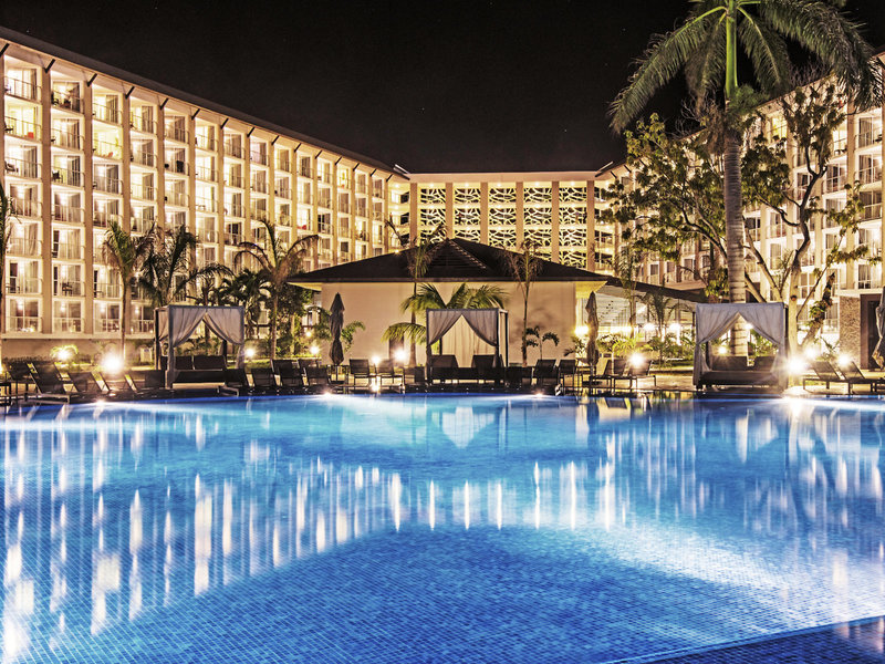 Hideaway At Royalton Blue Waters 5