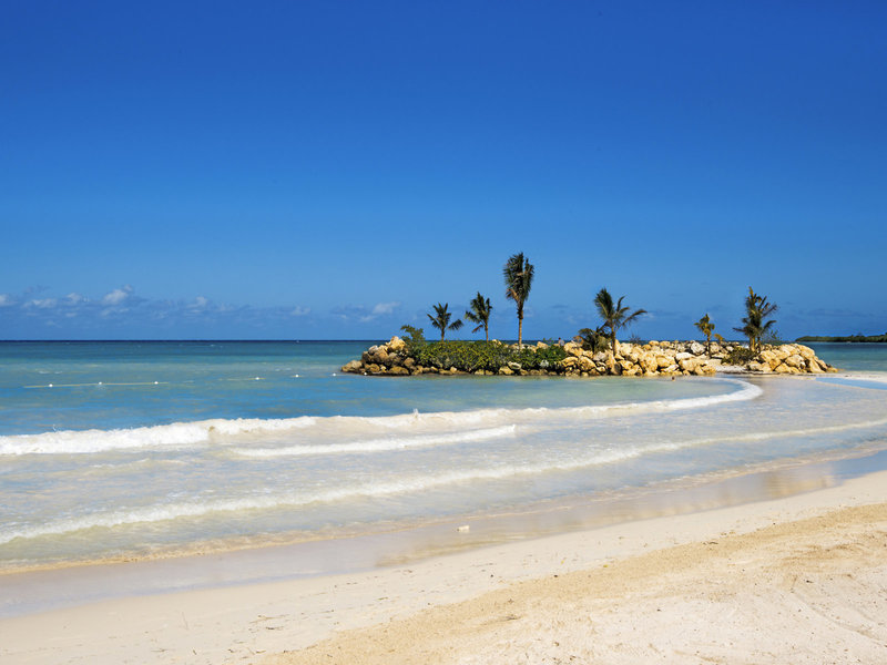 Hideaway At Royalton Blue Waters 8