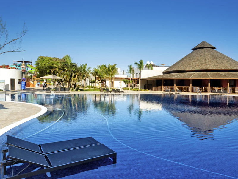 Hideaway At Royalton Blue Waters 13