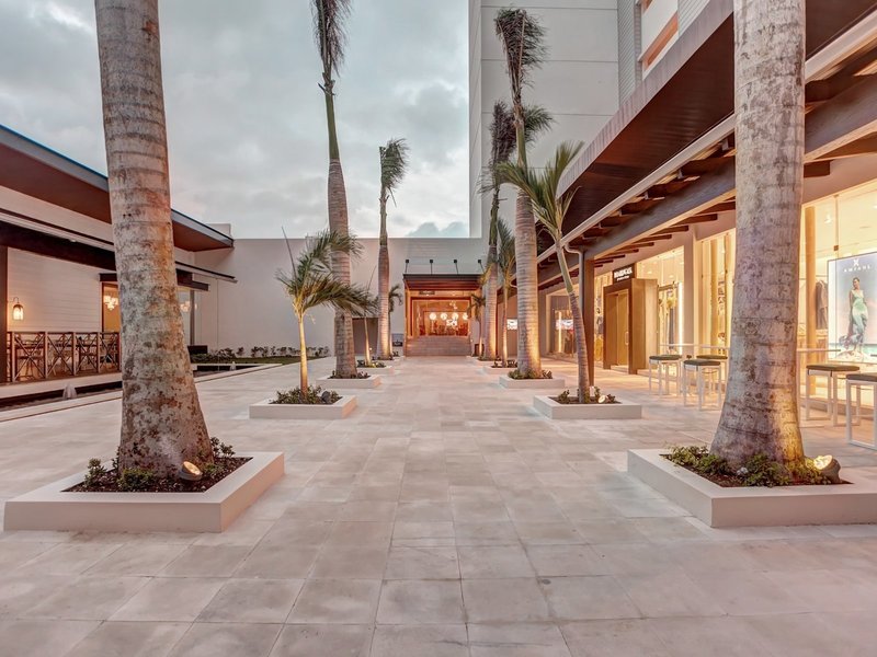 Hideaway At Royalton Blue Waters 16