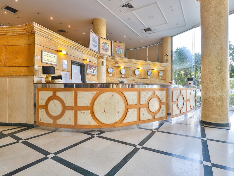 Crown Palace Hotel 11