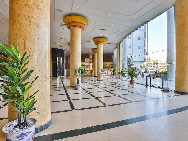 Crown Palace Hotel 17