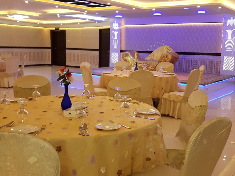 Crown Palace Hotel 18