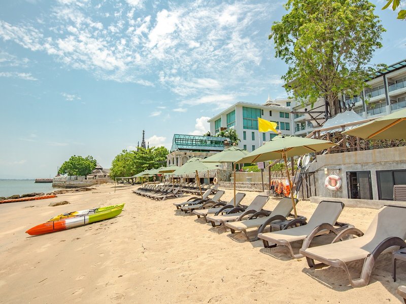 Modus Beachfront Resort Pattaya 9