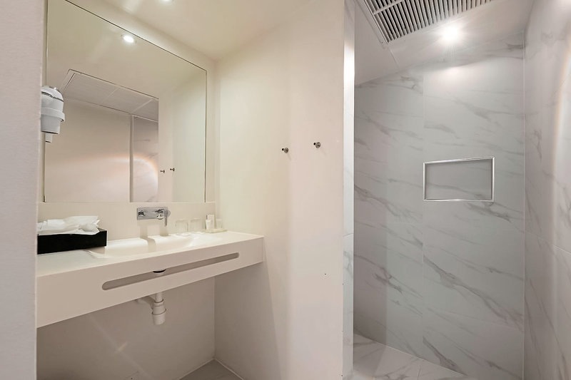 Papagayo Beach Hotel 43 - Bathroom Example