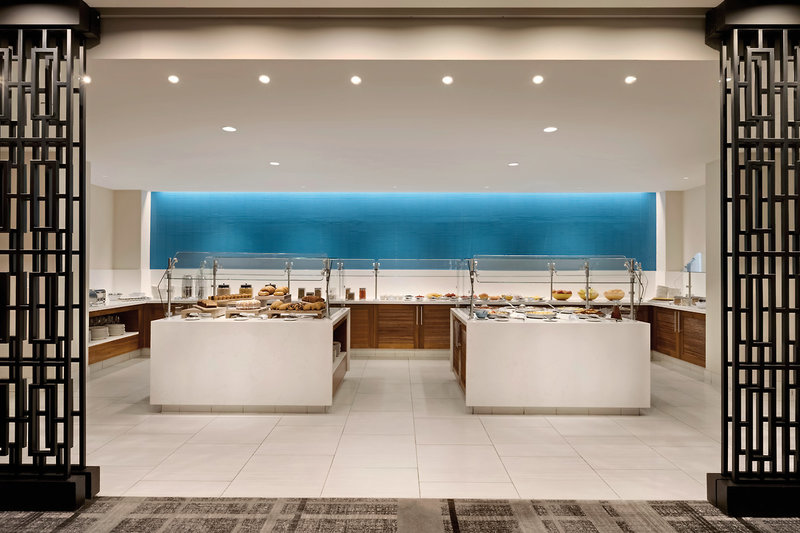 Hyatt Regency Los Angeles Int. Airport 8