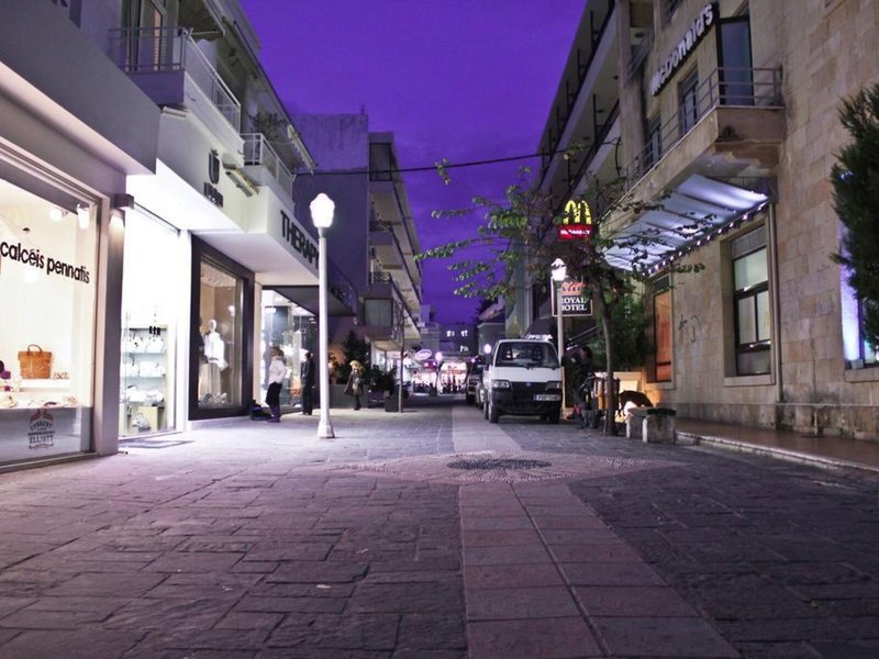 Royal Apart Hotel 2