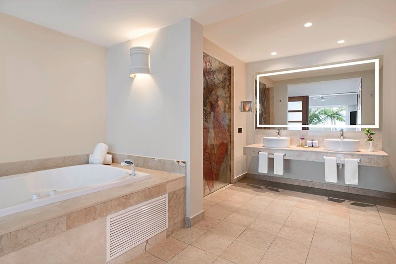 Breathless Punta Cana Resort & Spa 9