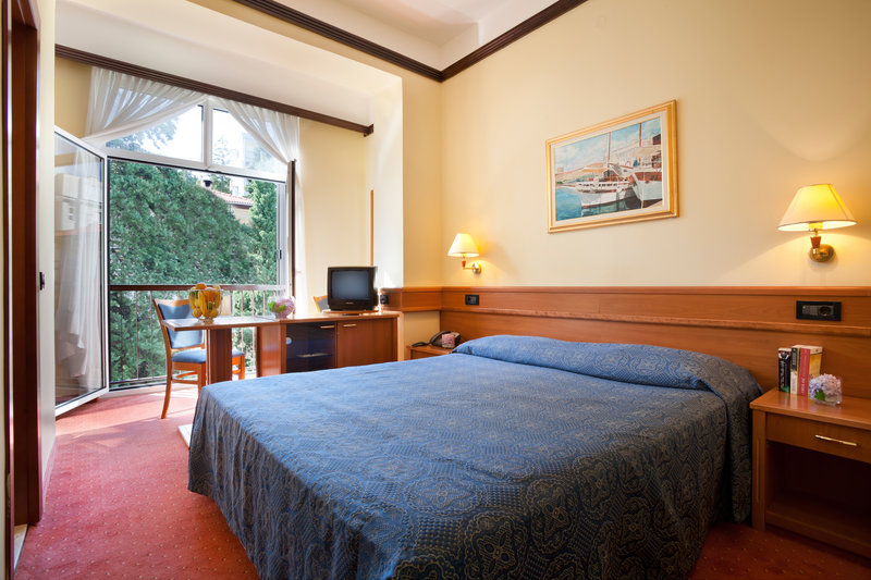 Hotel Kristal 9