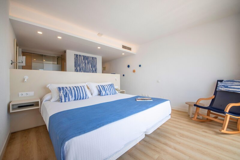 Blau Punta Reina 30