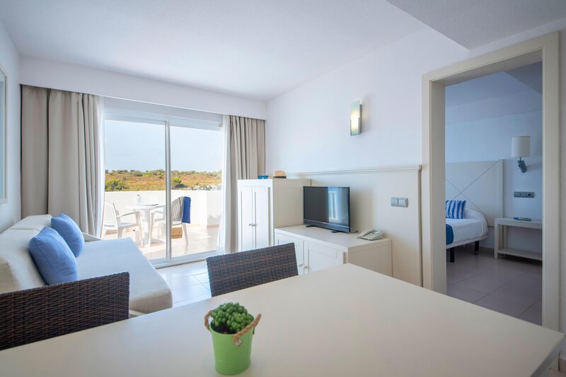 Blau Punta Reina 35