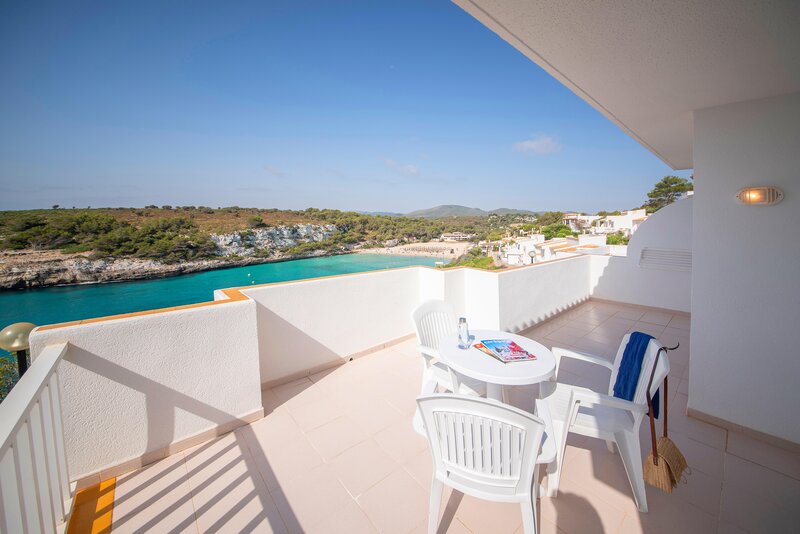 Blau Punta Reina 84