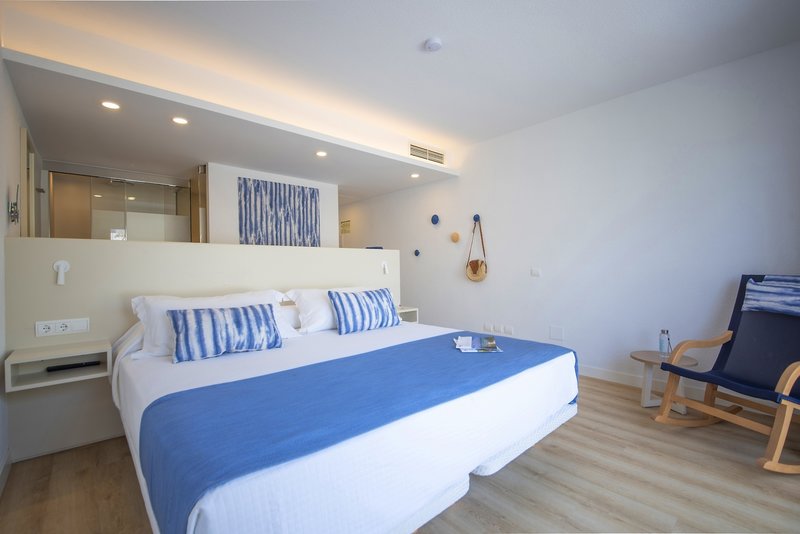 Blau Punta Reina 7