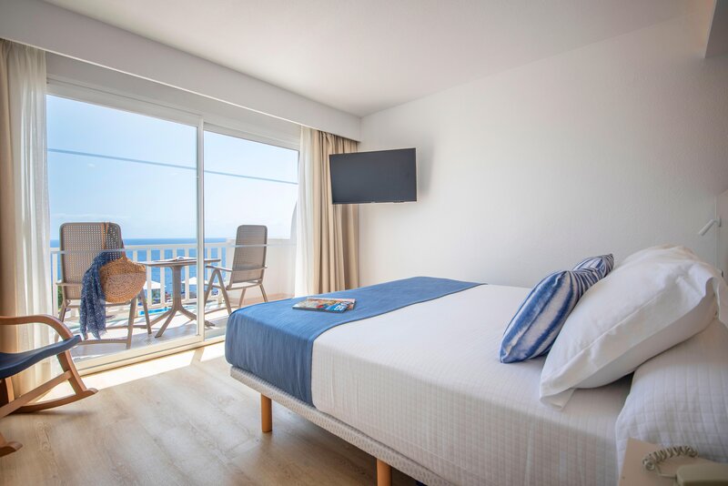 Blau Punta Reina 40