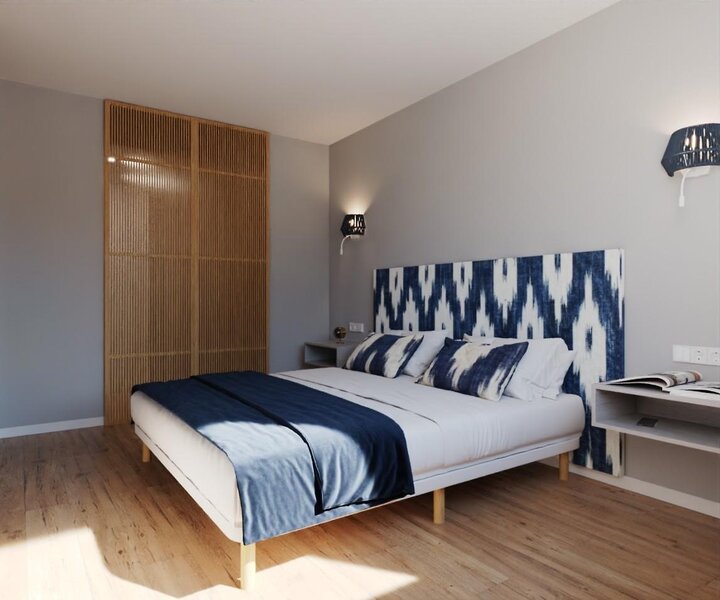Blau Punta Reina 62