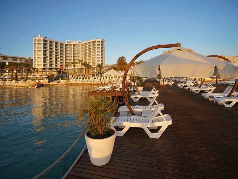 Boyalik Beach Hotel & Spa 1