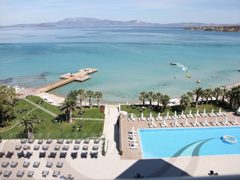 Boyalik Beach Hotel & Spa 11