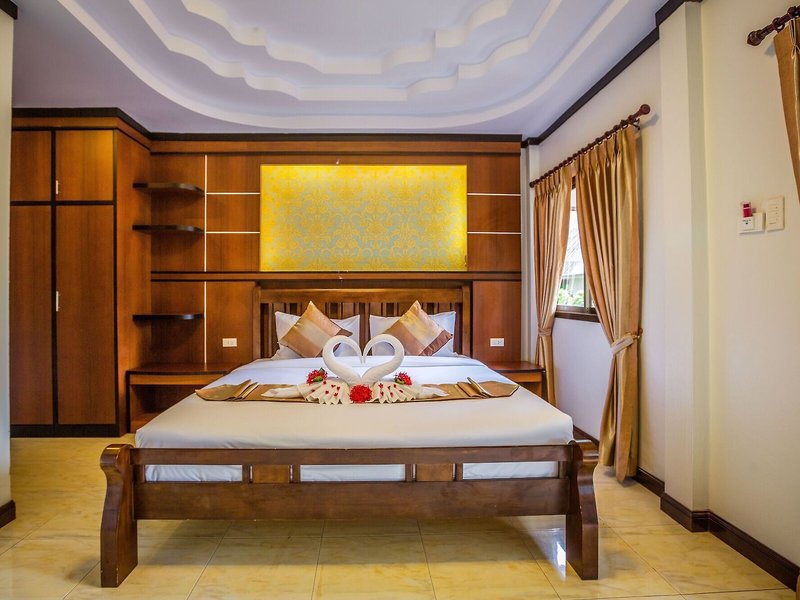 Andaman Beach Resort 37