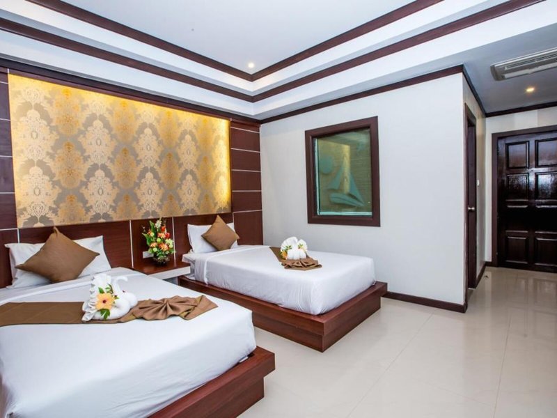 Andaman Beach Resort 43