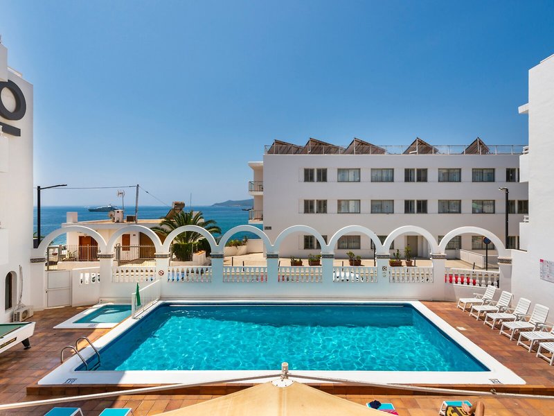 Aparthotel Lux Mar 4