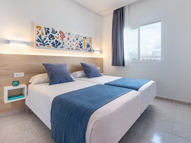 Aparthotel Lux Mar 18