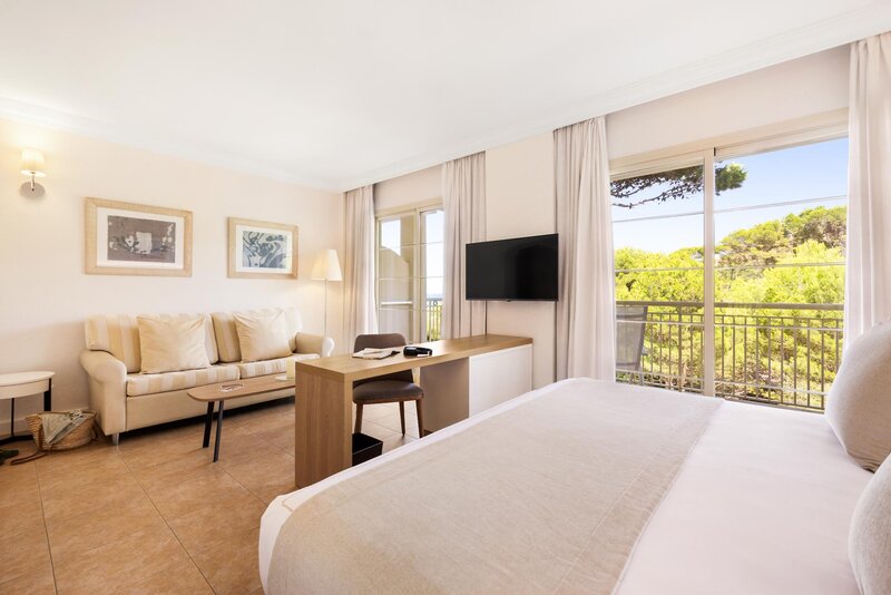 VIVA Cala Mesquida Suites & Spa Adults only 16+ 17