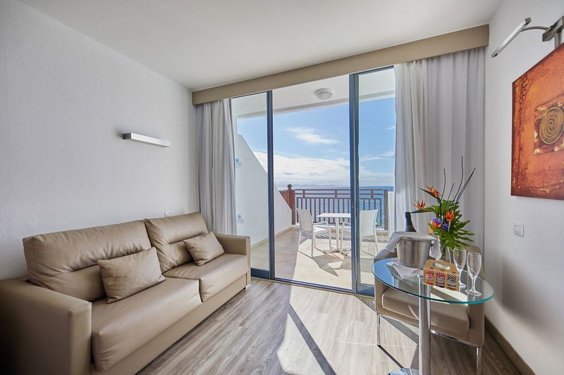 Sandos Papagayo Beach Resort 22 - Room Example