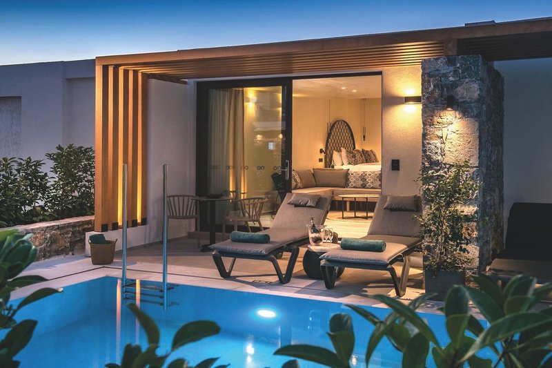 Petousis Hotel & Suites 27 - Health & Beauty