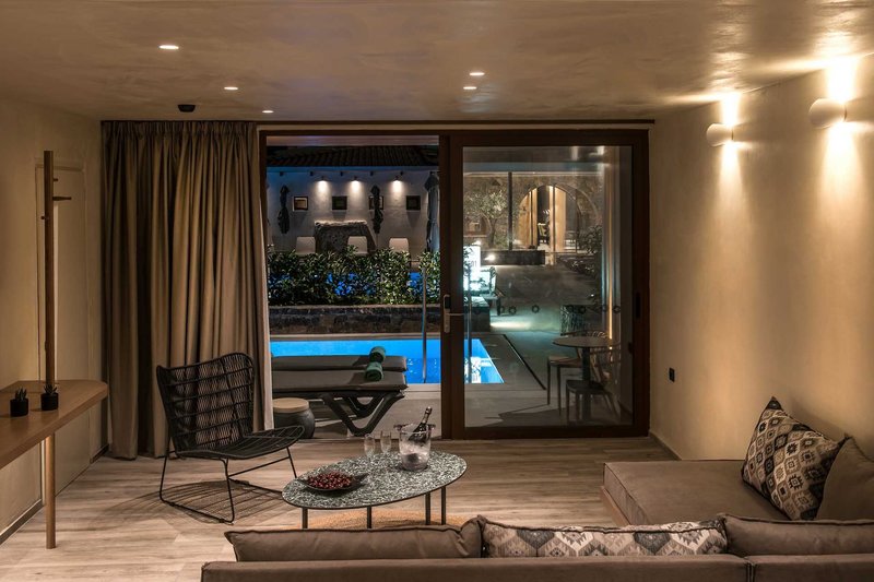 Petousis Hotel & Suites 28 - Bar