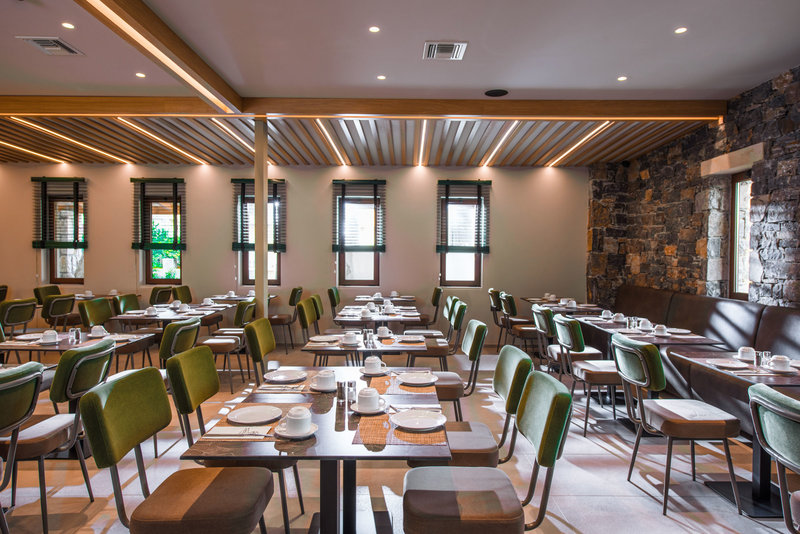 Petousis Hotel & Suites 7
