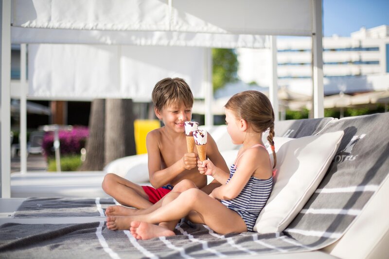 Hipotels Cala Millor Park 16