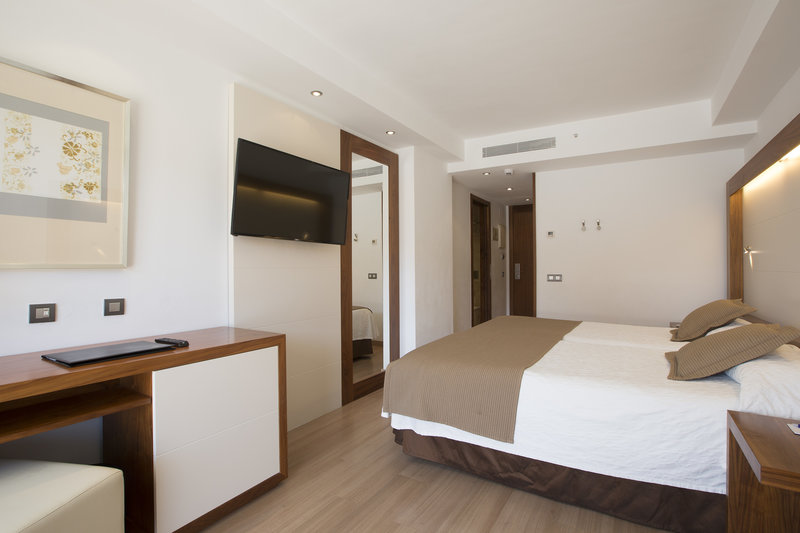 Hipotels Cala Millor Park 10