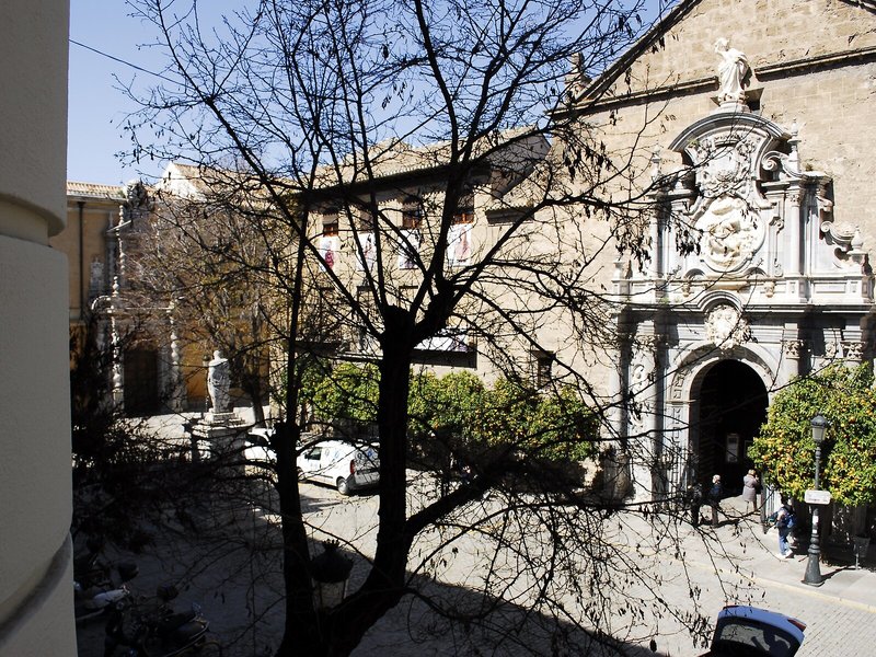 Fonda Sanchez Hotel