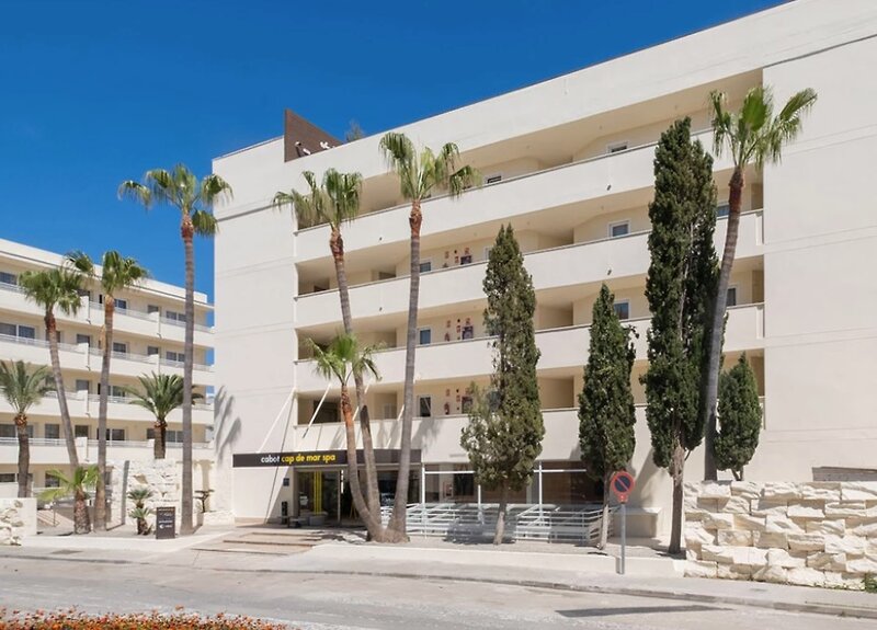 Aparthotel & Suites Cap de Mar 1