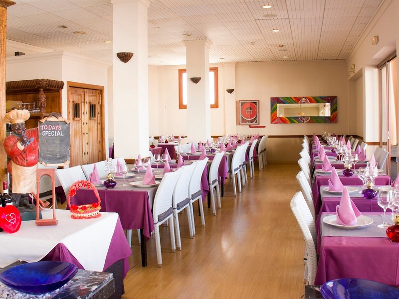 Regency Torviscas Apartments & Suites 18