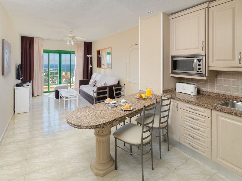 Regency Torviscas Apartments & Suites 20