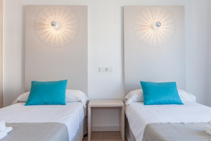 BlueSea Don Jaime 34