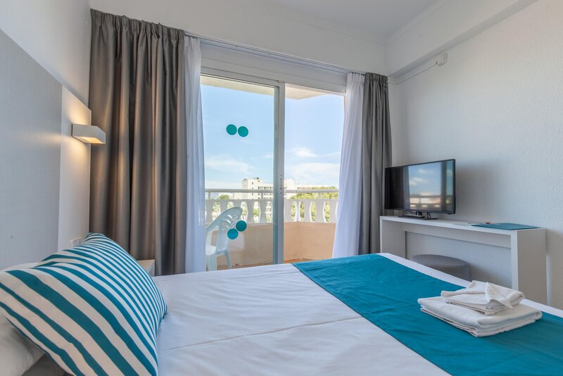 BlueSea Don Jaime 34