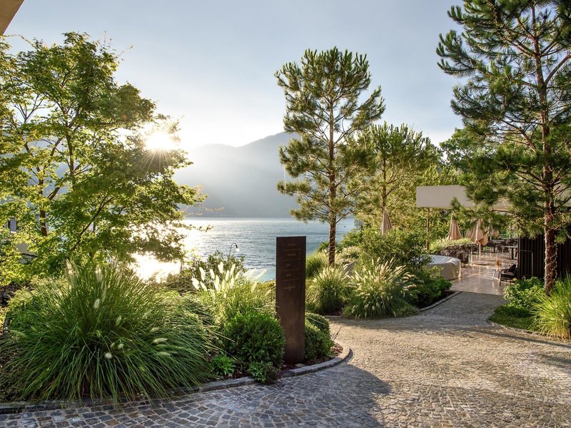 LAQUA by the Lake 6