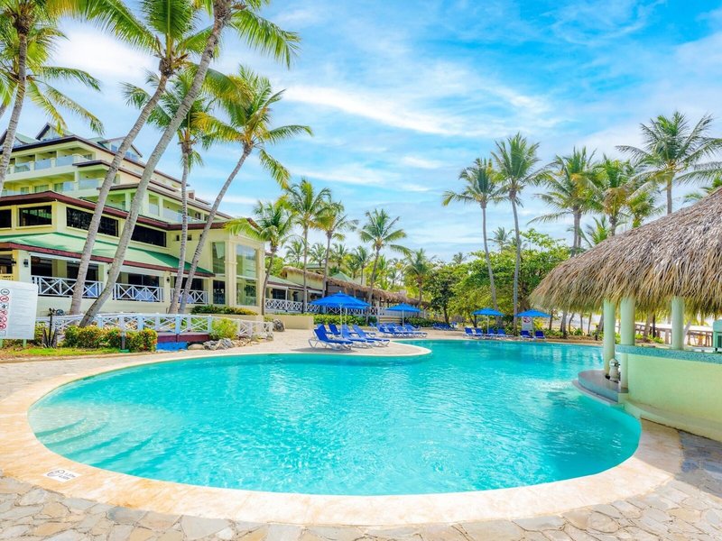 Coral Costa Caribe Beach Resort 8