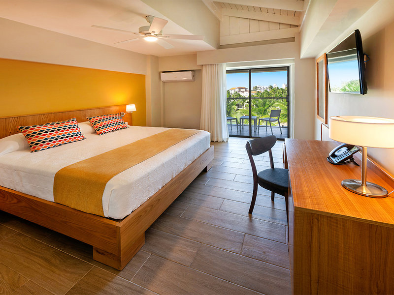 Coral Costa Caribe Resort & Spa 3 - Room Example