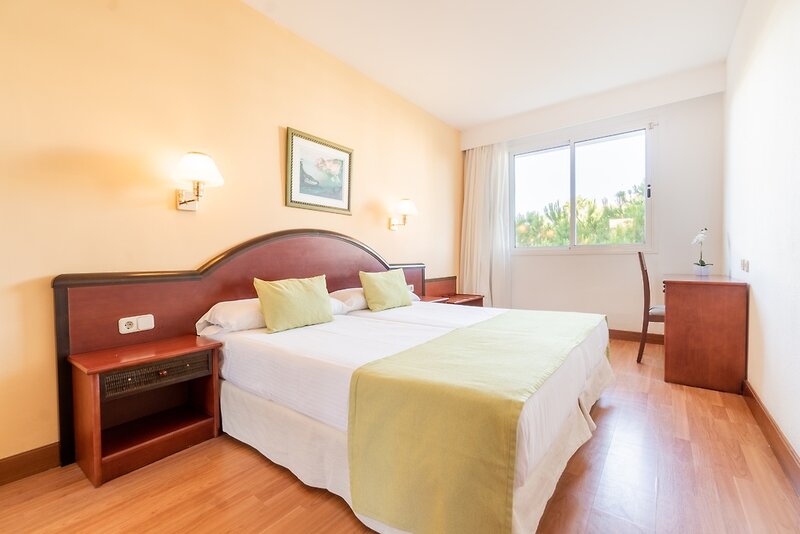 Aparthotel Tropicana 5