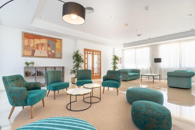 Tropicana Hotel 6