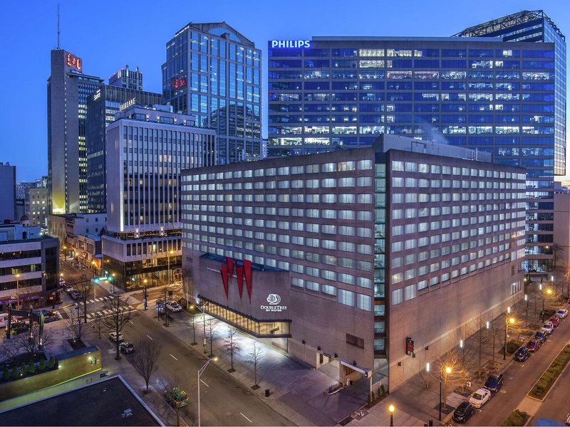 DoubleTree by Hilton Hotel Nashville Downtown 2