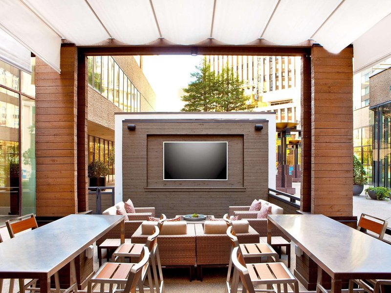 DoubleTree by Hilton Hotel Nashville Downtown 16