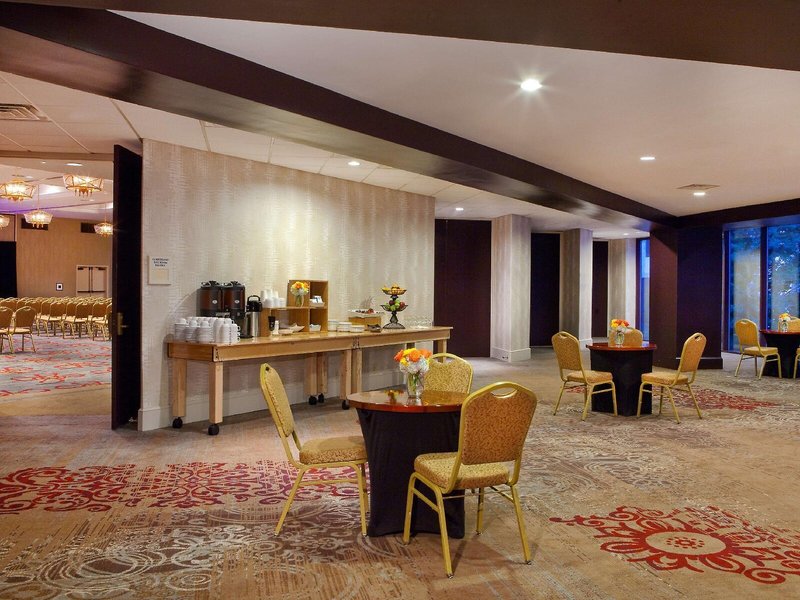 DoubleTree by Hilton Hotel Nashville Downtown 17