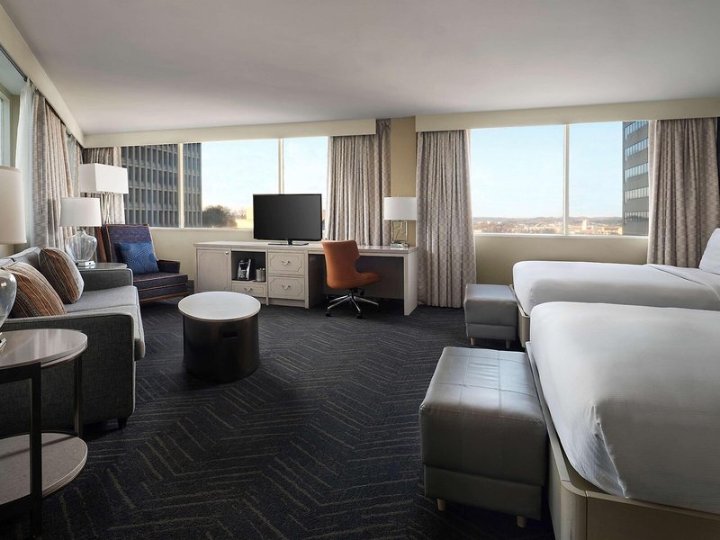 DoubleTree by Hilton Hotel Nashville Downtown 35