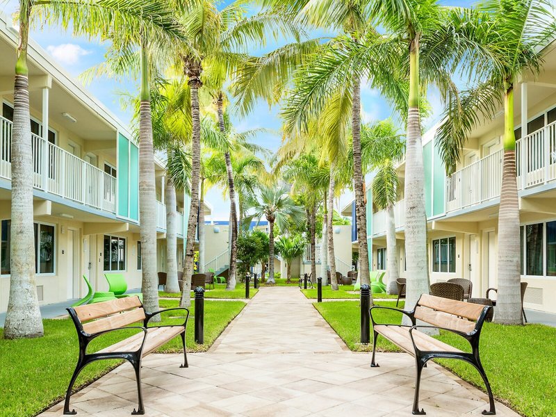 Fairfield Inn & Suites Key West at The Keys Collection 5 - Exterior